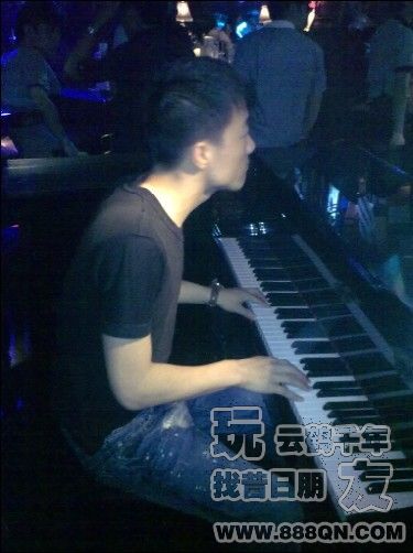 张雄(49区)